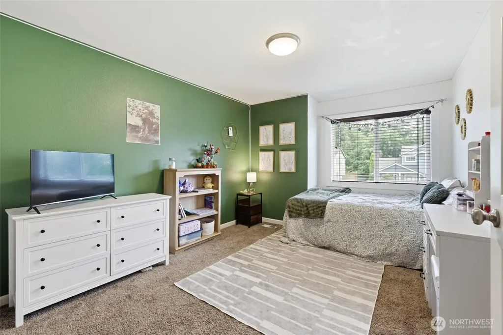 9113 191st Street E Puyallup WA 98375