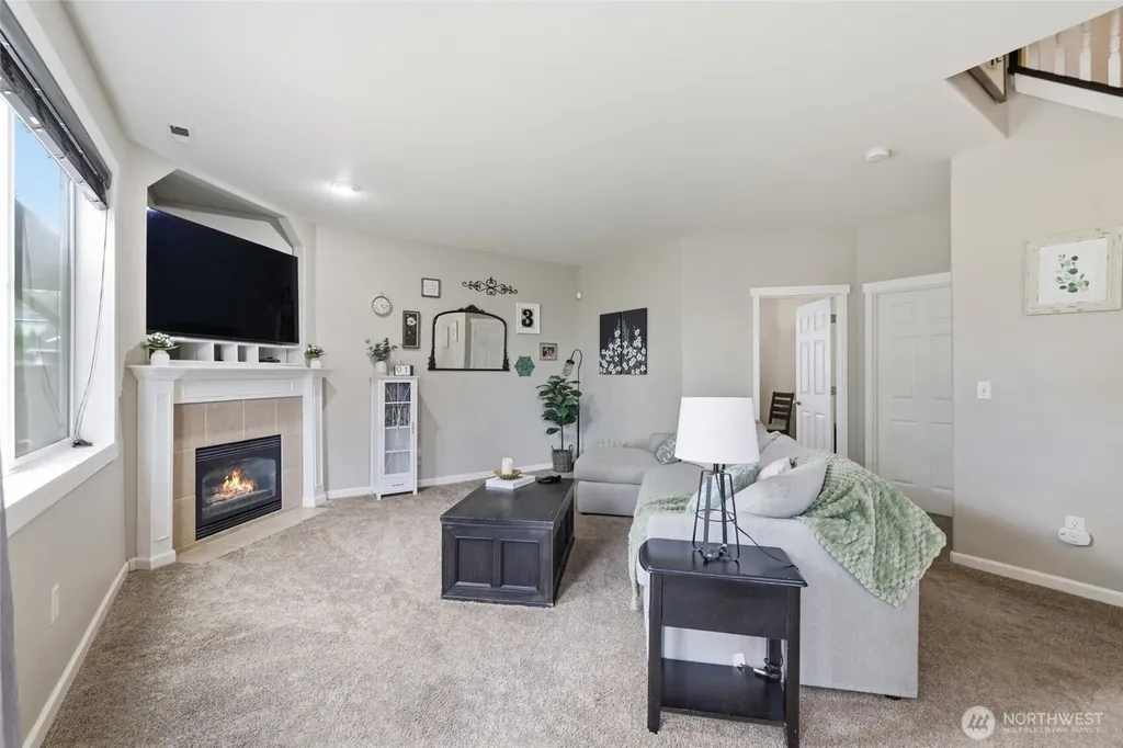 9113 191st Street E Puyallup WA 98375