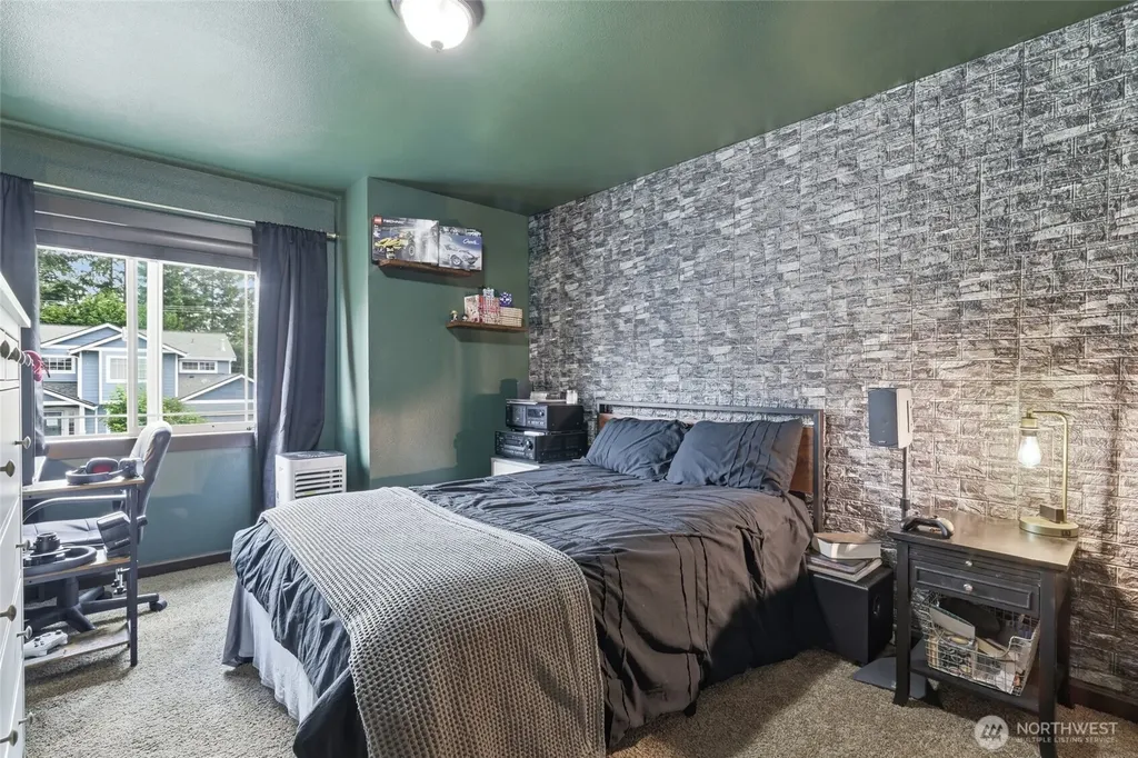 9113 191st Street E Puyallup WA 98375
