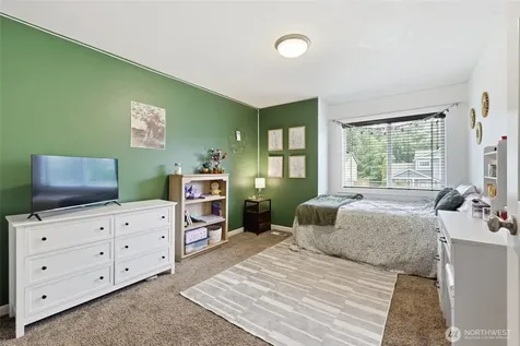 9113 191st Street E Puyallup WA 98375