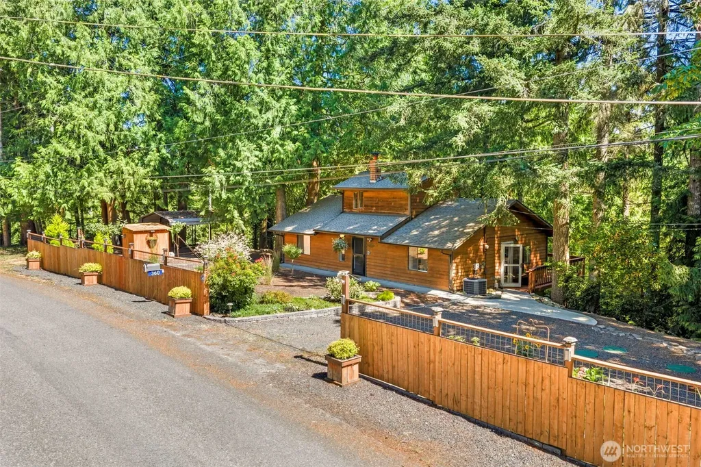 360 Kingsway W Bremerton WA 98312