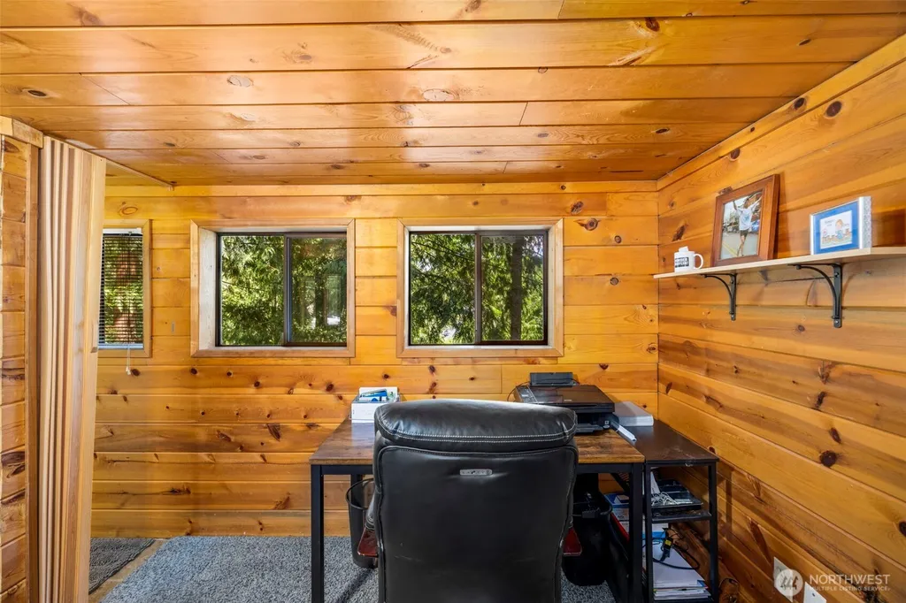 360 Kingsway W Bremerton WA 98312