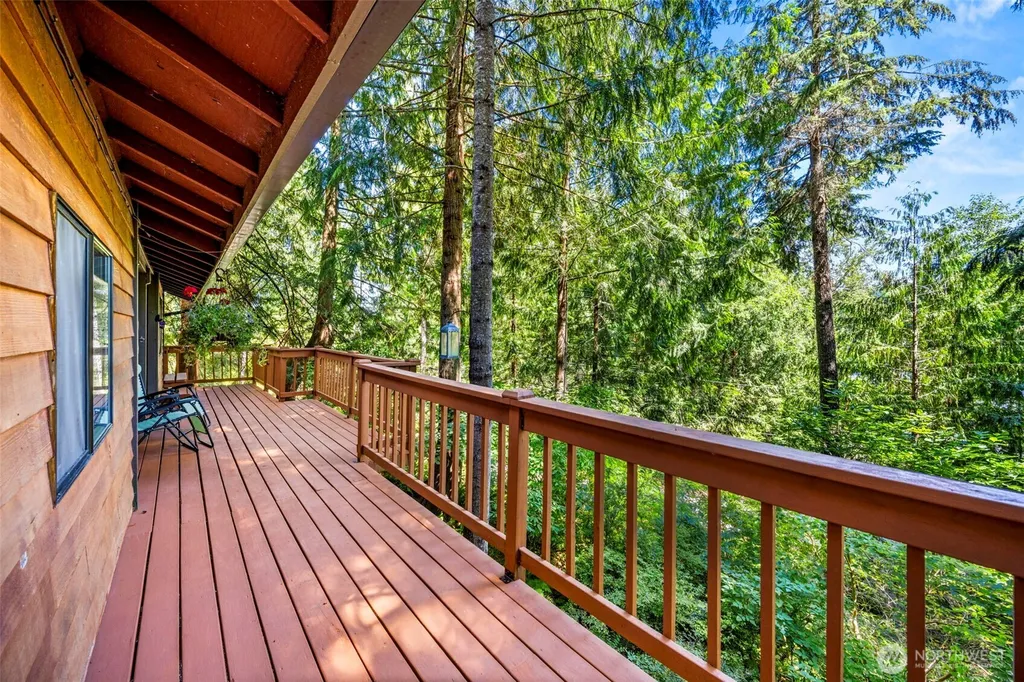 360 Kingsway W Bremerton WA 98312