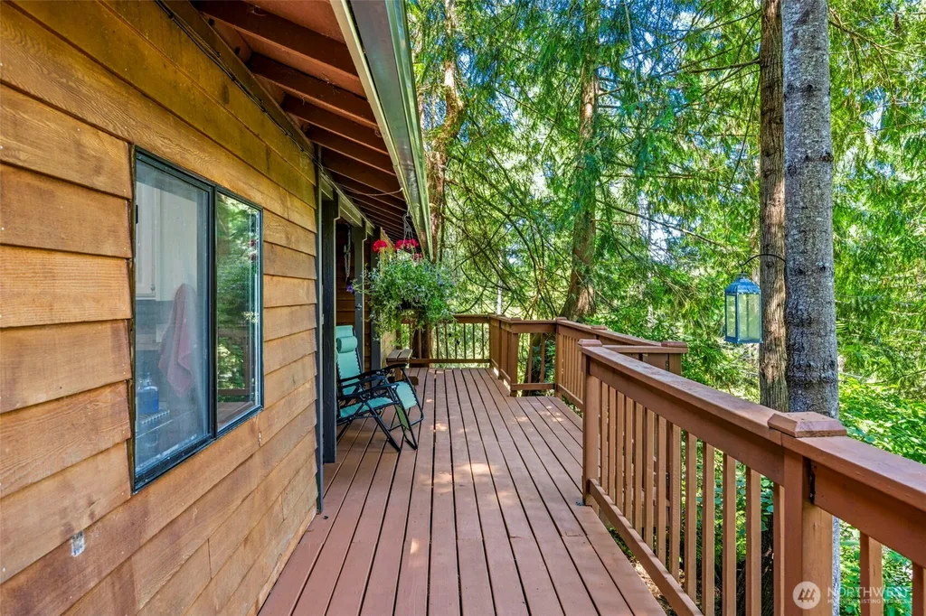 360 Kingsway W Bremerton WA 98312