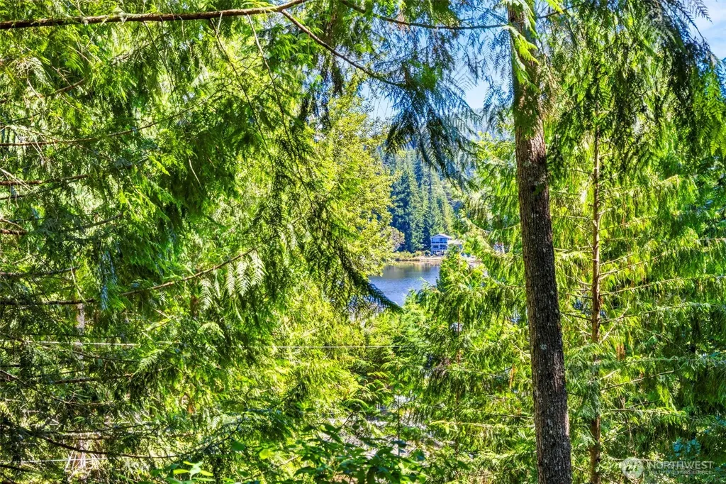 360 Kingsway W Bremerton WA 98312