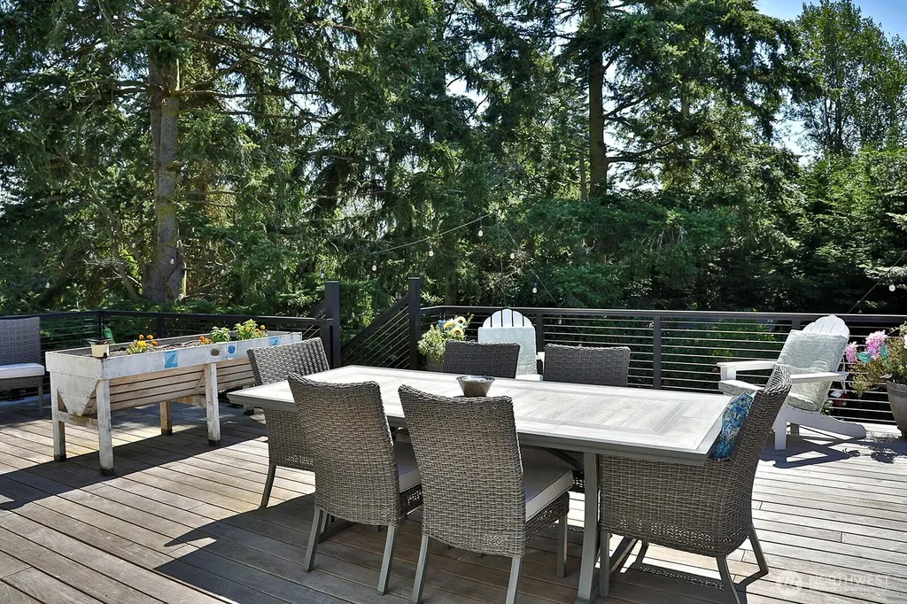 2130 Fairway Lane Oak Harbor WA 98277