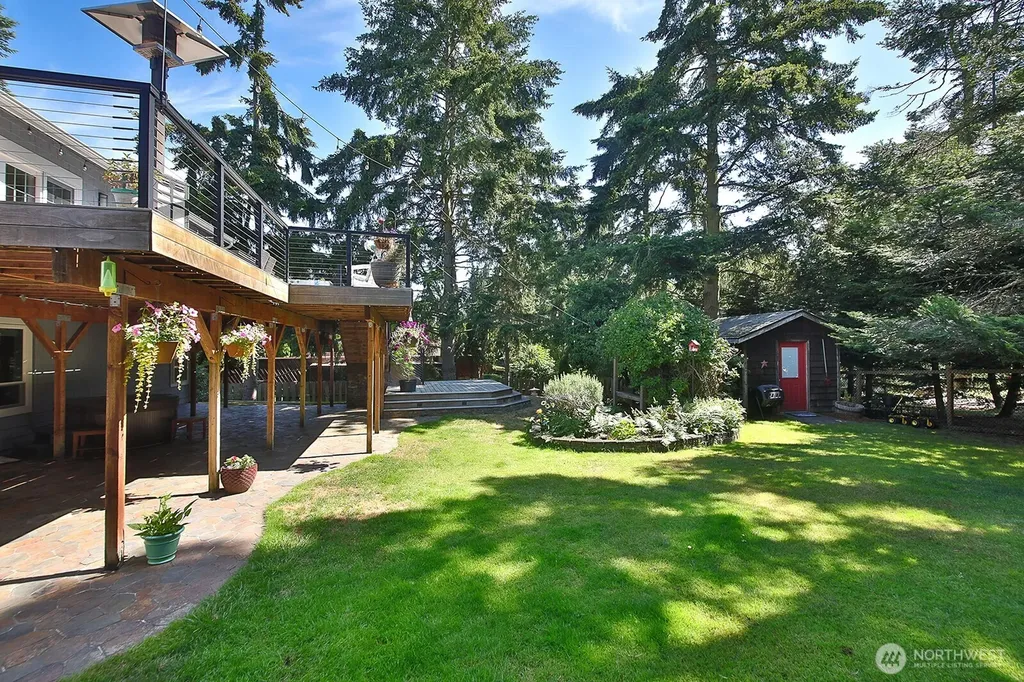2130 Fairway Lane Oak Harbor WA 98277