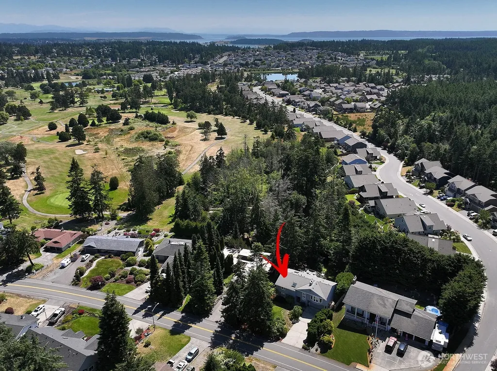 2130 Fairway Lane Oak Harbor WA 98277