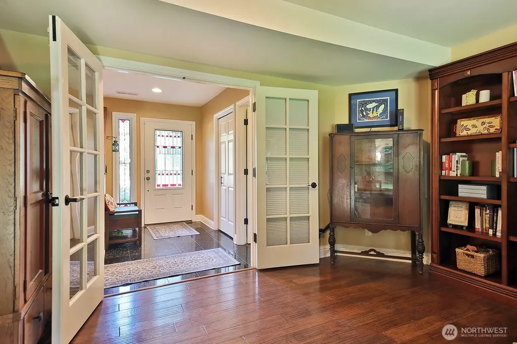 2130 Fairway Lane Oak Harbor WA 98277