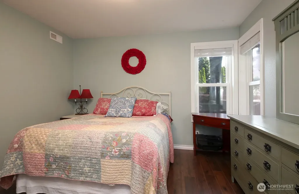 2130 Fairway Lane Oak Harbor WA 98277