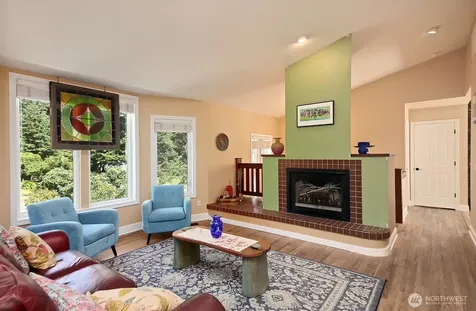 2130 Fairway Lane Oak Harbor WA 98277