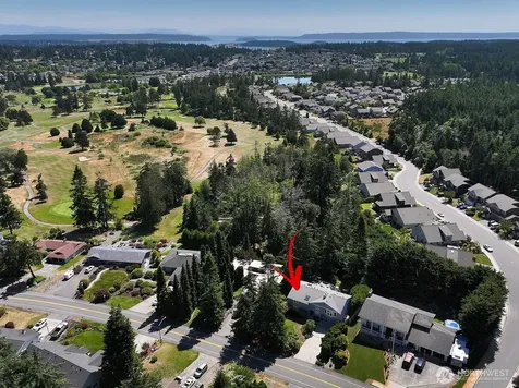 2130 Fairway Lane Oak Harbor WA 98277