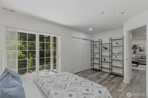18585 NE 57th Street Redmond WA 98052