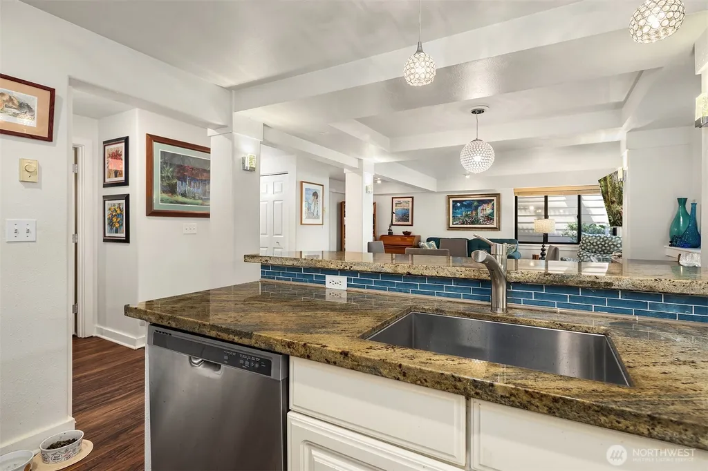 1024 5th Avenue S Edmonds WA 98020