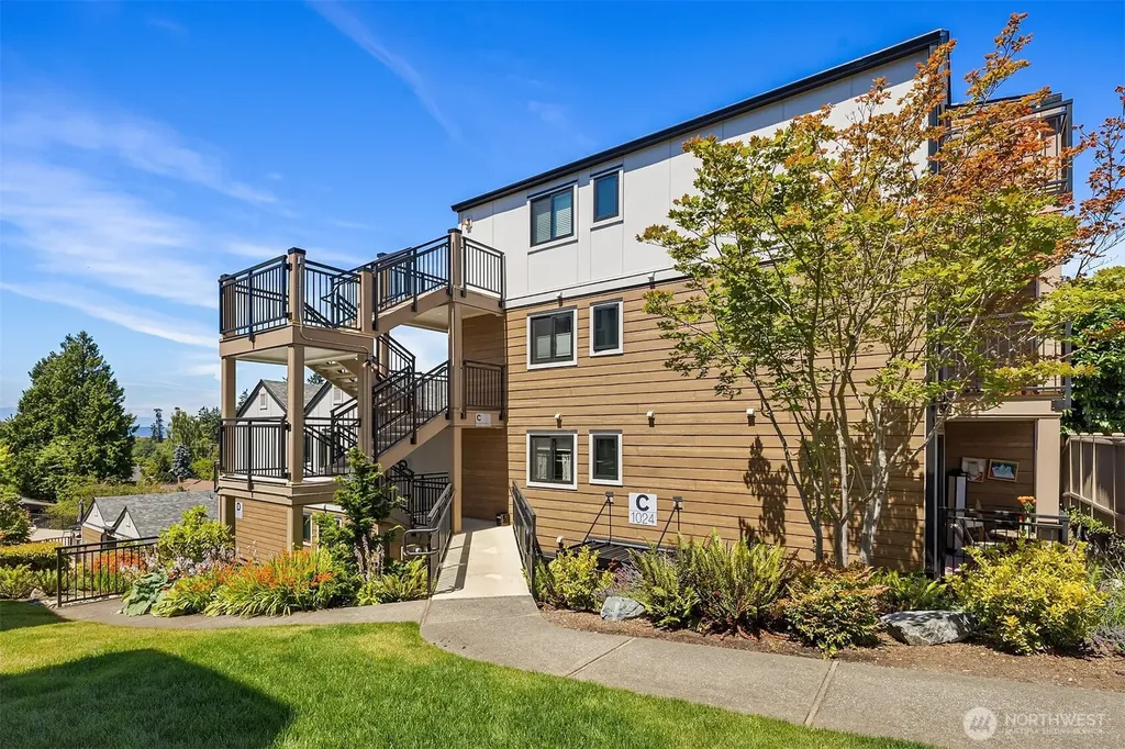 1024 5th Avenue S Edmonds WA 98020