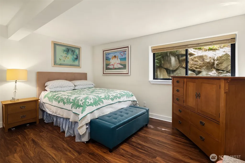 1024 5th Avenue S Edmonds WA 98020