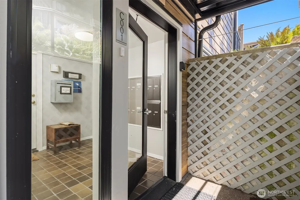 1024 5th Avenue S Edmonds WA 98020
