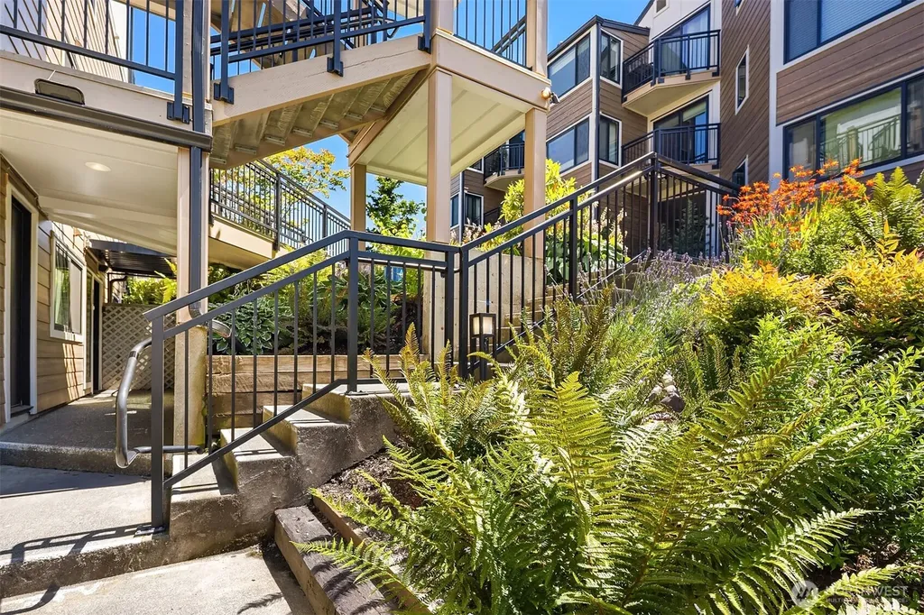 1024 5th Avenue S Edmonds WA 98020