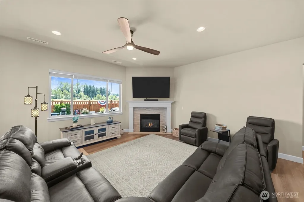20710 156th Street E Bonney Lake WA 98391