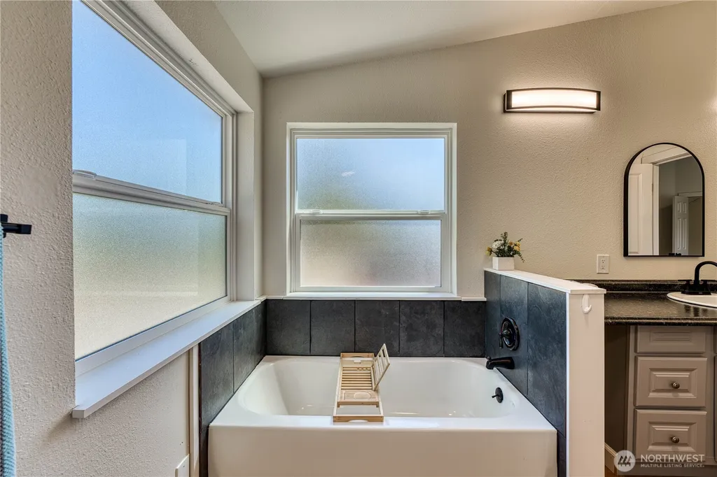 1208 205th Avenue Ct SW Lakebay WA 98349