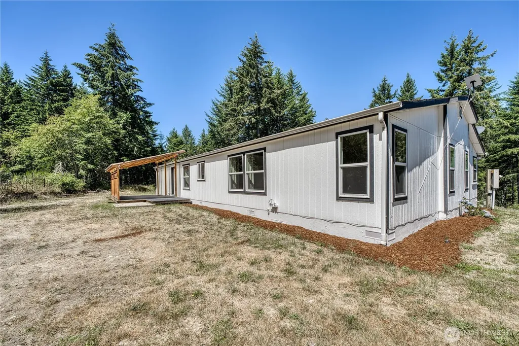 1208 205th Avenue Ct SW Lakebay WA 98349
