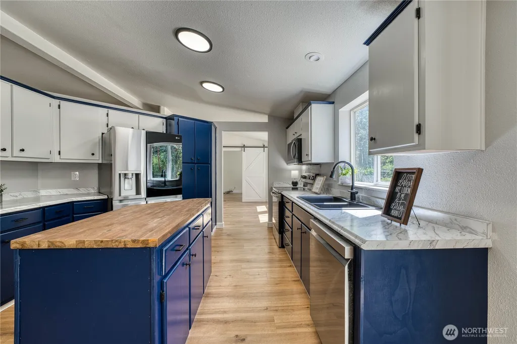1208 205th Avenue Ct SW Lakebay WA 98349