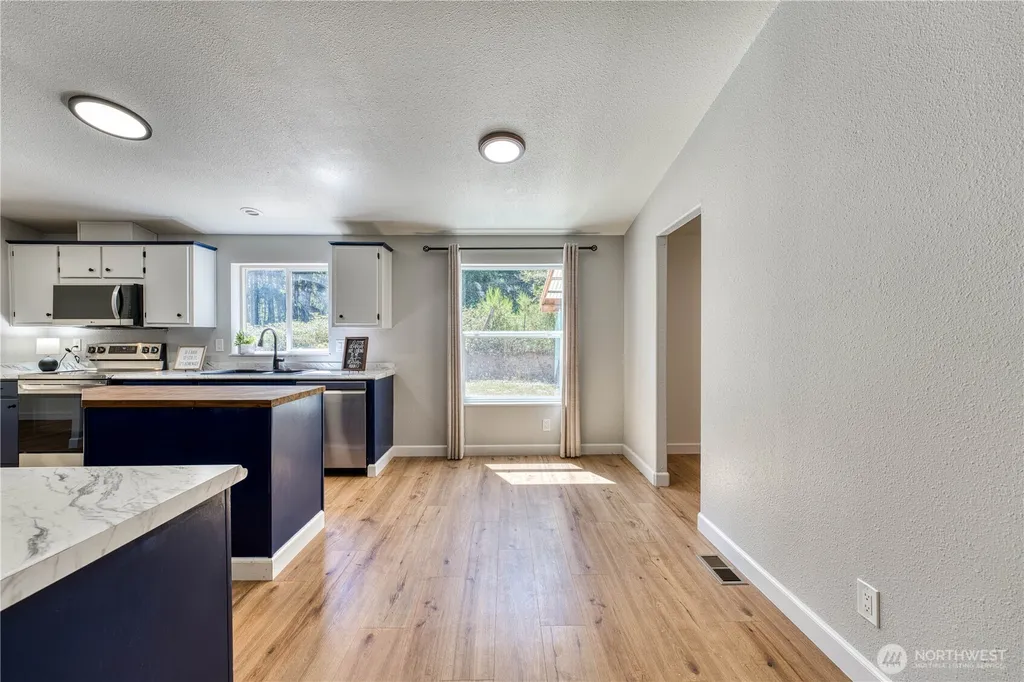 1208 205th Avenue Ct SW Lakebay WA 98349
