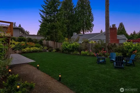 12536 SE 15th Street Bellevue WA 98005