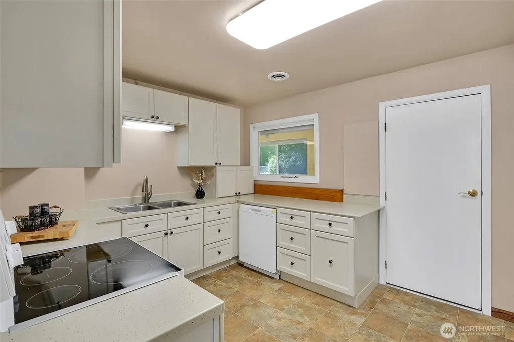 11801 K Road NE Moses Lake WA 98837
