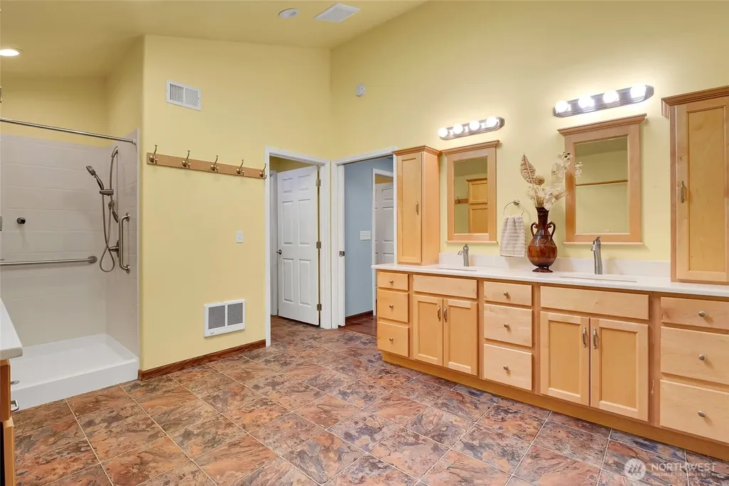 11801 K Road NE Moses Lake WA 98837