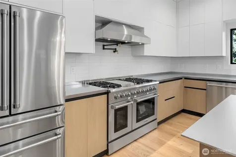 1219 158th Place SW Lynnwood WA 98087