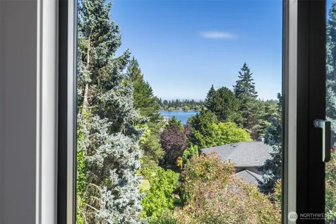 1219 158th Place SW Lynnwood WA 98087