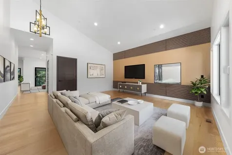 1219 158th Place SW Lynnwood WA 98087