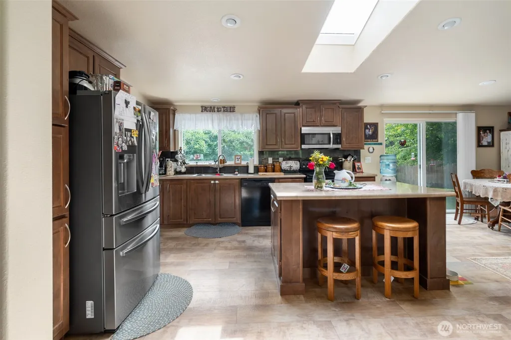 29410 Sr 20 Oak Harbor WA 98277