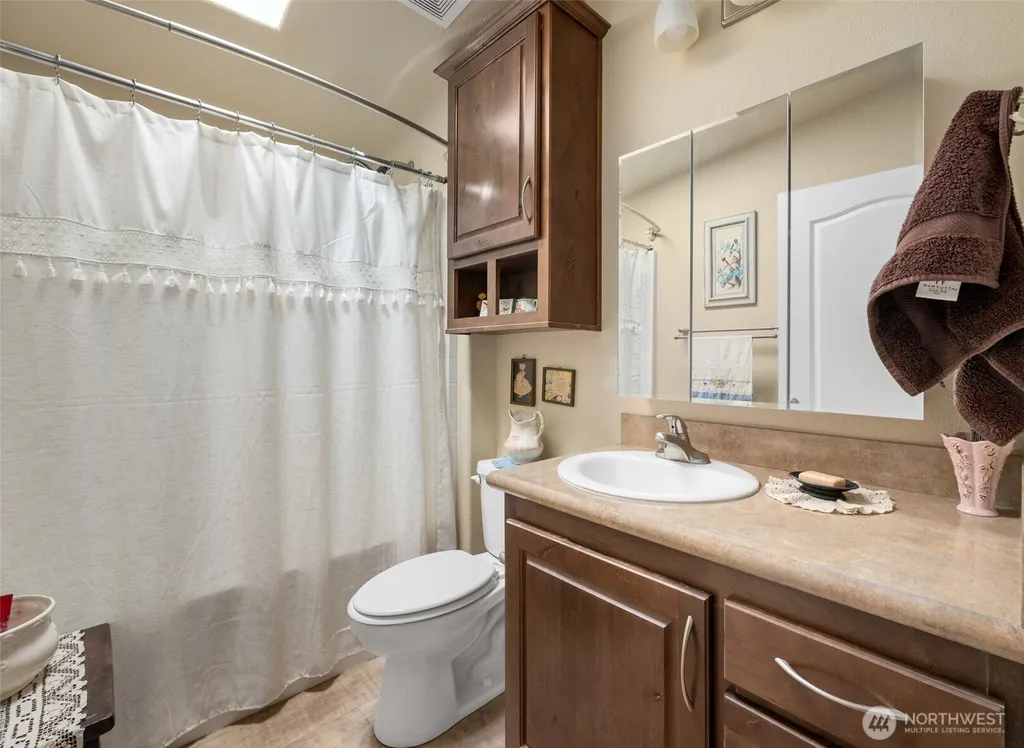 29410 Sr 20 Oak Harbor WA 98277