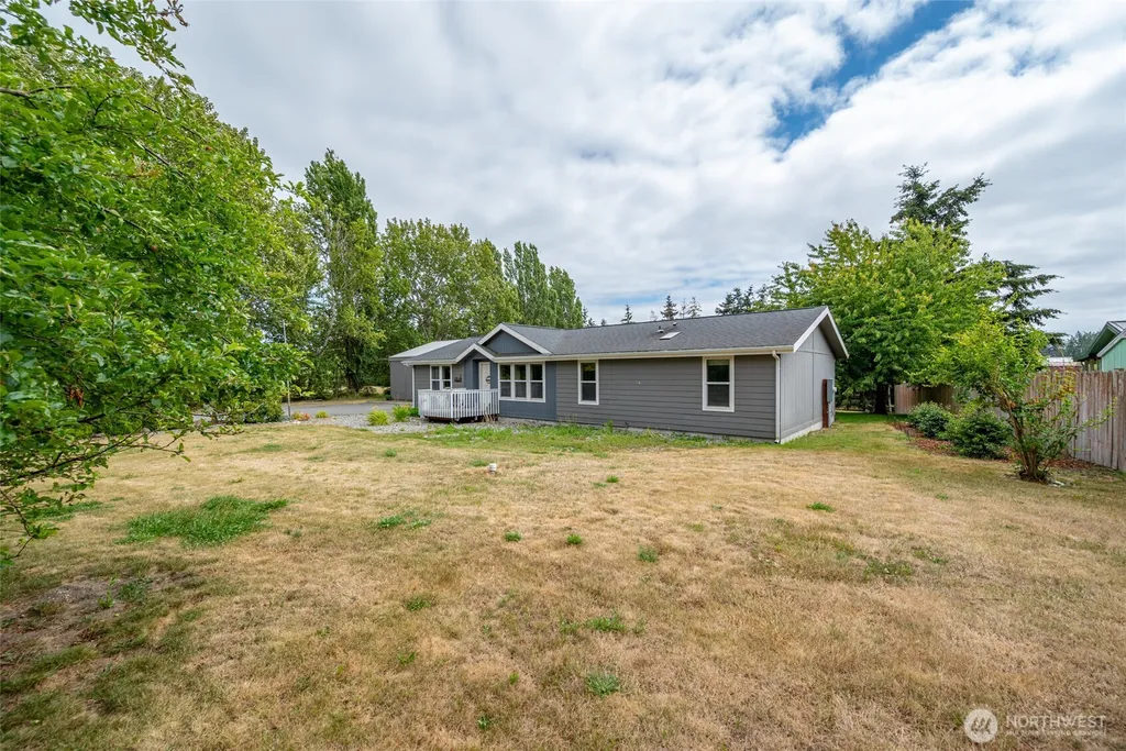 29410 Sr 20 Oak Harbor WA 98277