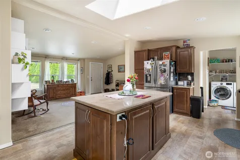 29410 Sr 20 Oak Harbor WA 98277