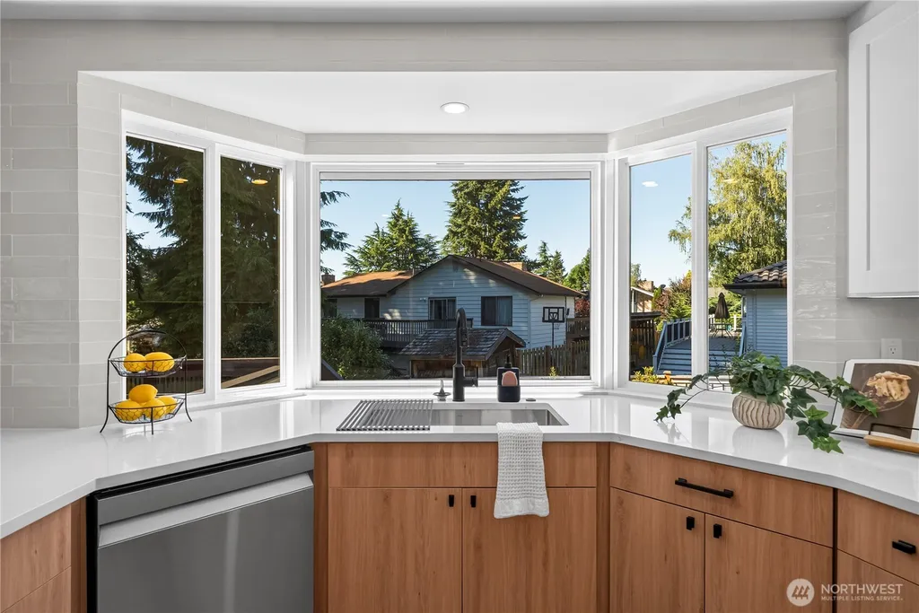 31509 42nd Avenue SE Federal Way WA 98023
