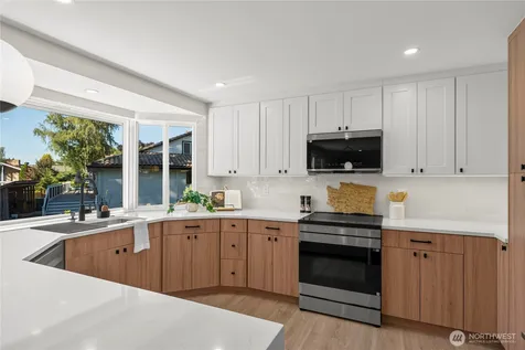31509 42nd Avenue SE Federal Way WA 98023