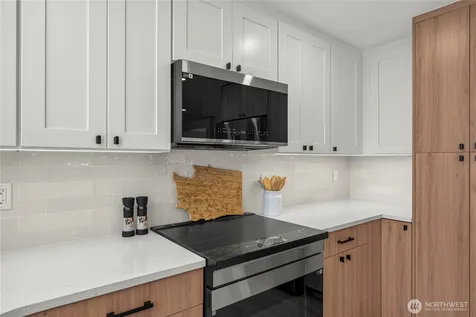 31509 42nd Avenue SE Federal Way WA 98023