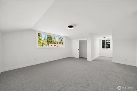 31509 42nd Avenue SE Federal Way WA 98023