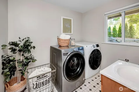 14004 SE 20th Street Bellevue WA 98007