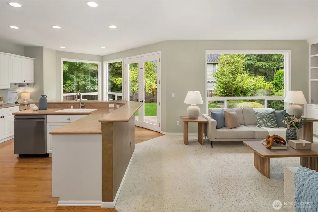 24416 SE 4th Place Sammamish WA 98074
