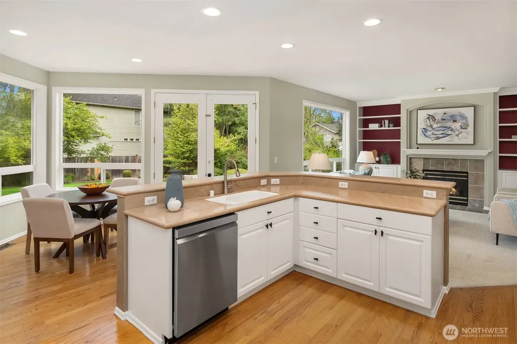 24416 SE 4th Place Sammamish WA 98074