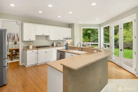 24416 SE 4th Place Sammamish WA 98074