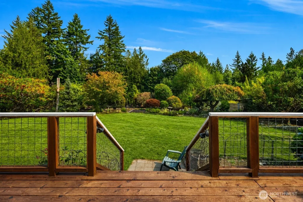 1718 292nd Place NE Carnation WA 98014