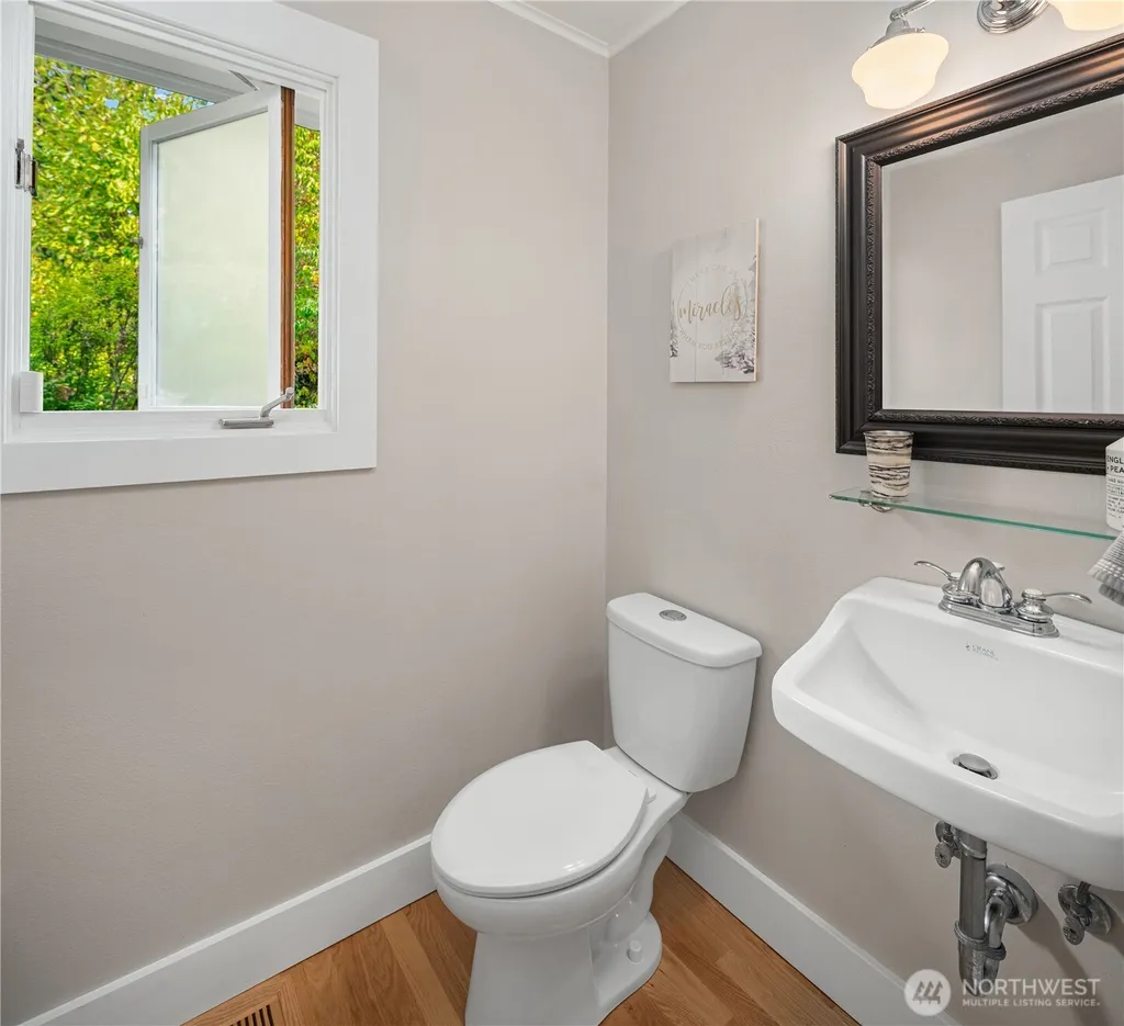 1718 292nd Place NE Carnation WA 98014