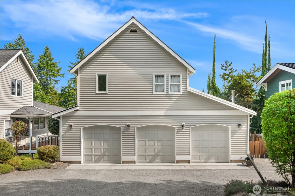 1718 292nd Place NE Carnation WA 98014