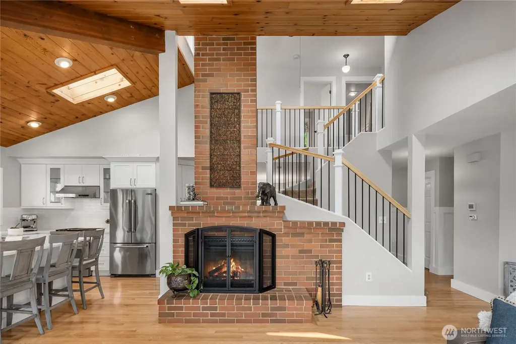 1718 292nd Place NE Carnation WA 98014