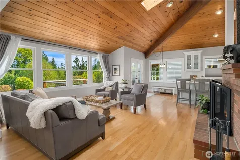 1718 292nd Place NE Carnation WA 98014